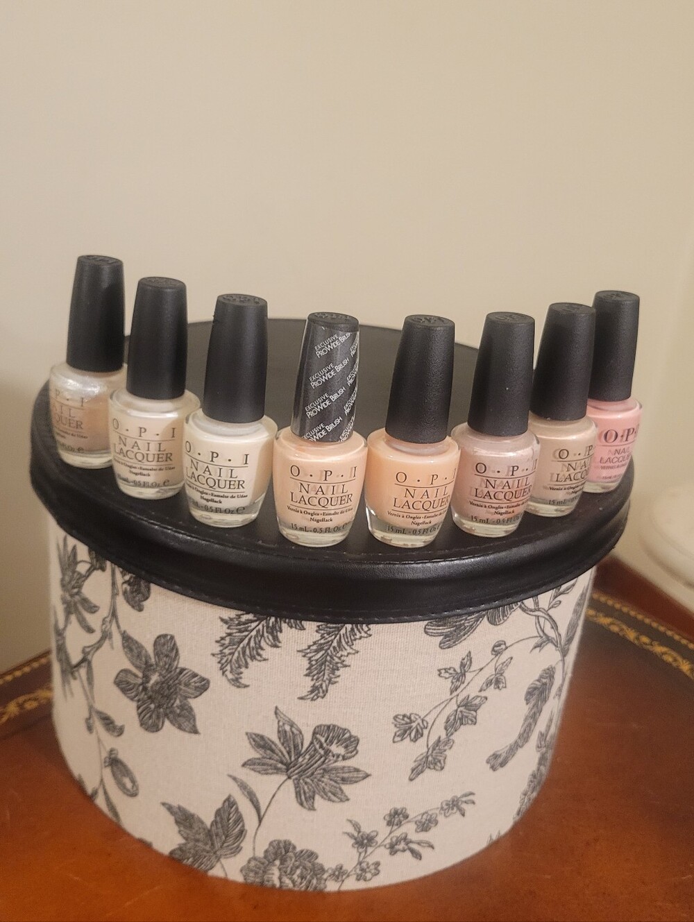 8  NWOT OPI Lacquer Nail Polish Nude/Natural Colors .5 Oz